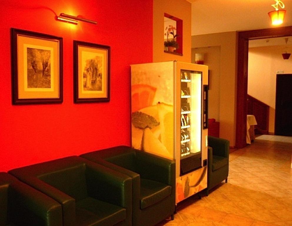 Hotel Pod Wierzba ชวิดนิตซา ภายนอก รูปภาพ