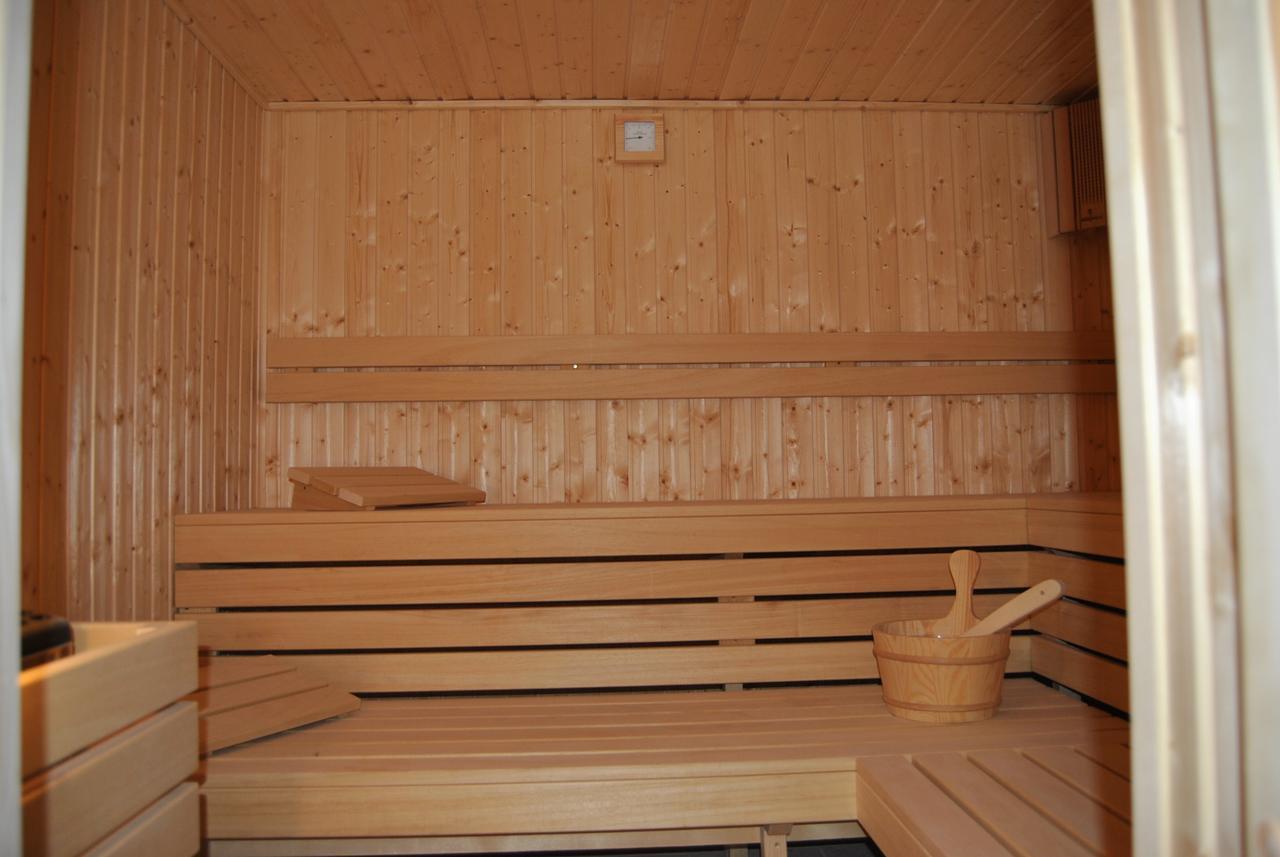 Hotel Pod Wierzba ชวิดนิตซา ภายนอก รูปภาพ